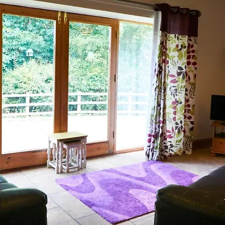 Filey Holiday Cottages * Файли